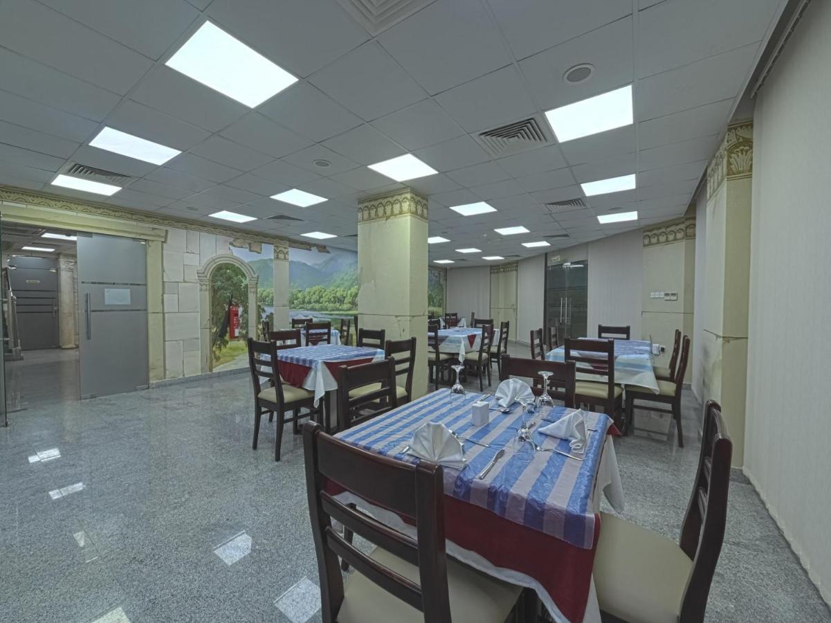OYO 116 Platinium Hotel Apartments Seeb Exterior foto