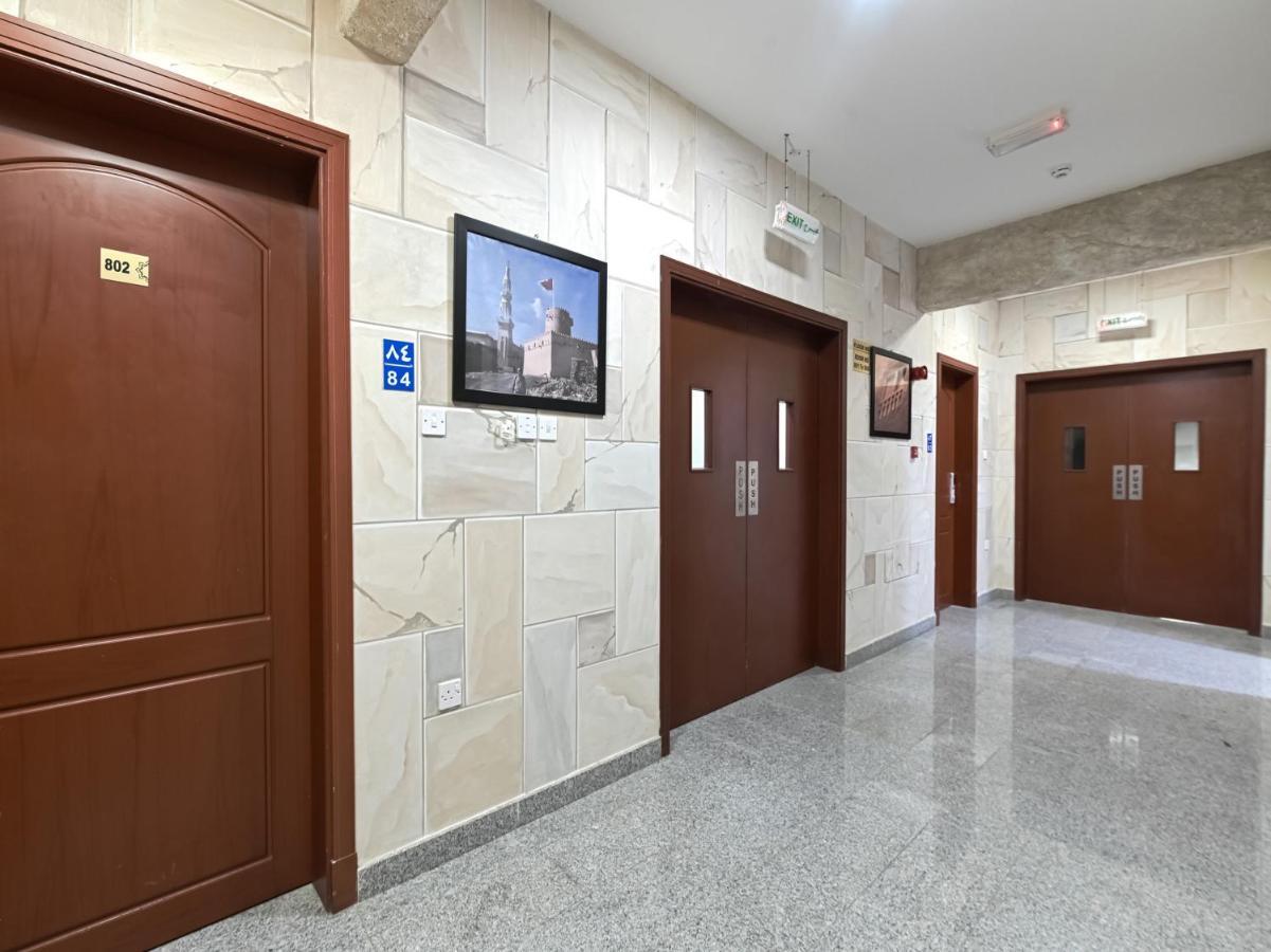 OYO 116 Platinium Hotel Apartments Seeb Exterior foto