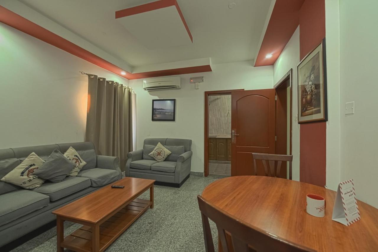 OYO 116 Platinium Hotel Apartments Seeb Exterior foto